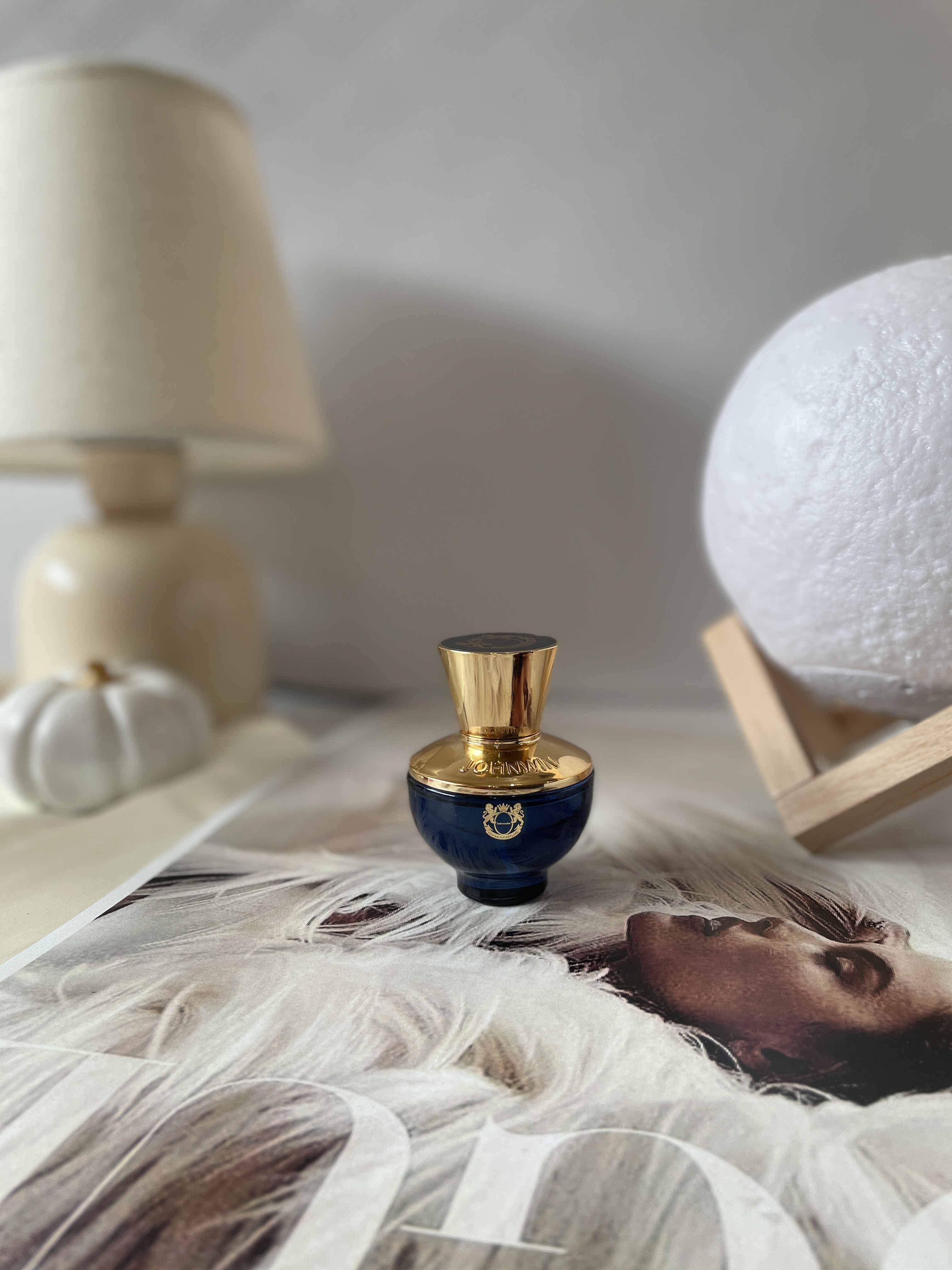 عطر زنانه ورساچه دیلان بلو برند جان وین