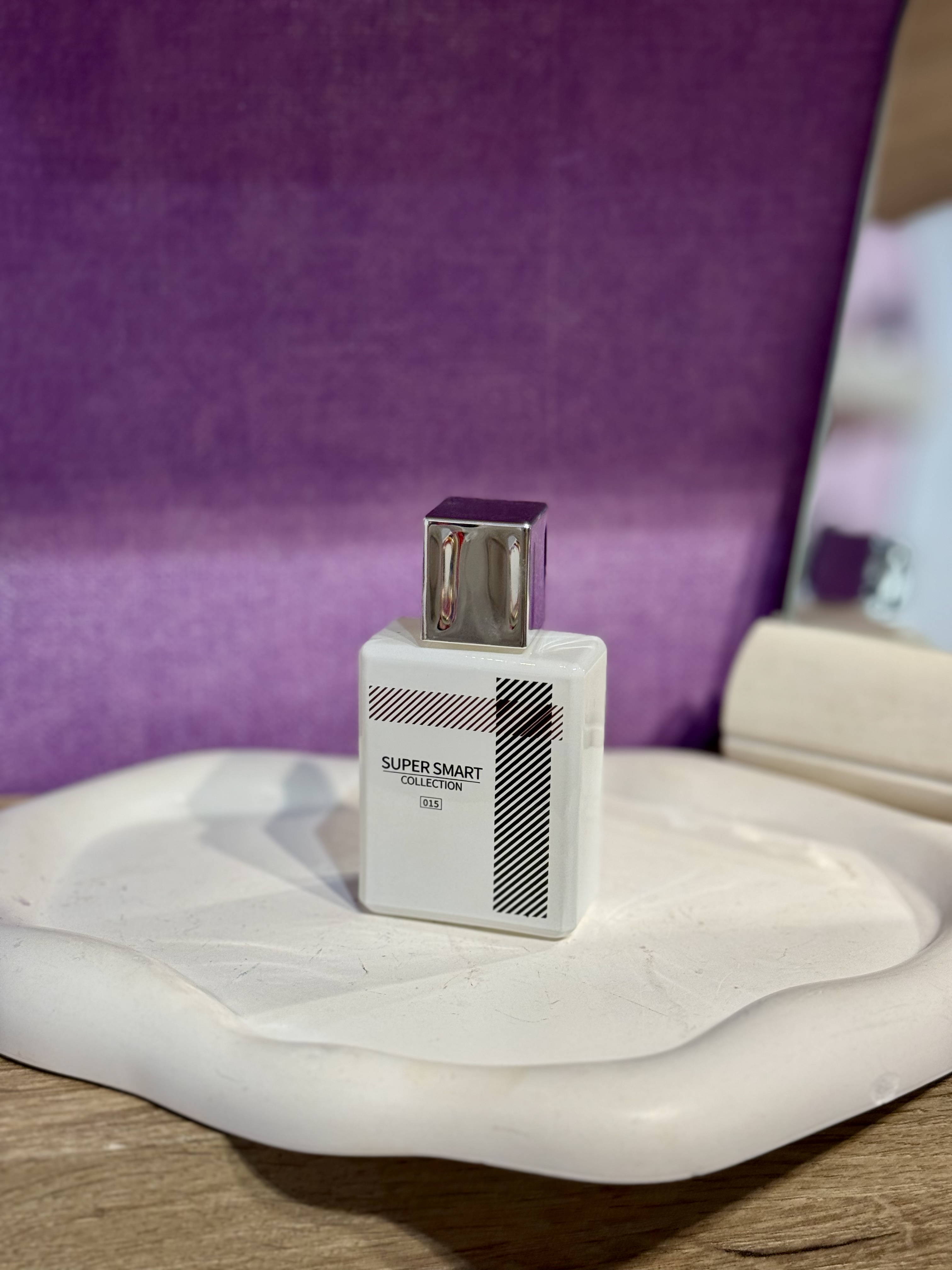 عطر زنانه باربری لاندن سوپر اسمارت کد 015