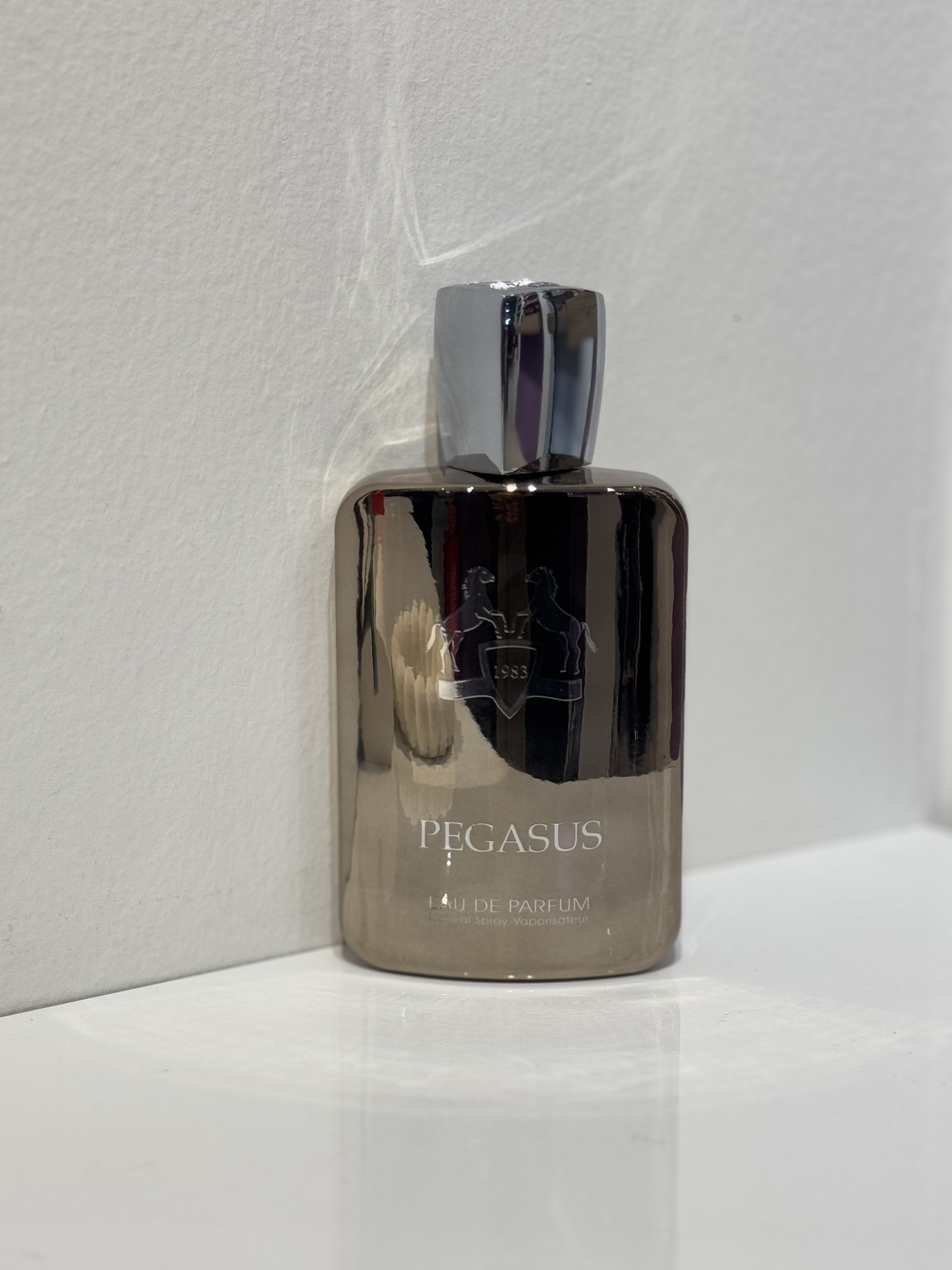 عطر مردانه مارلی پگاسوس فرگرانس همراه با اسپری