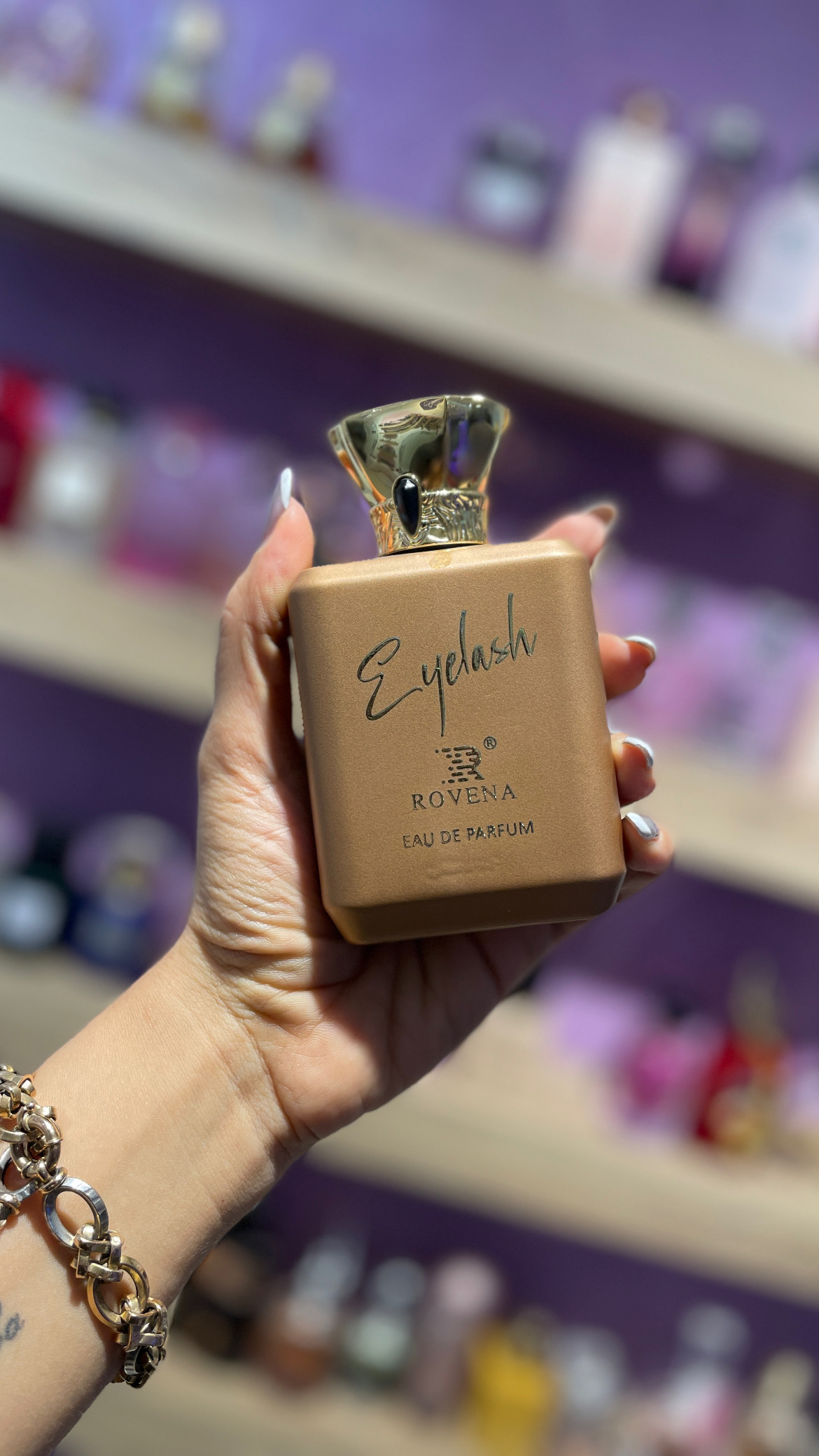 عطر زنانه بیلی آیلیش شرکت روونا