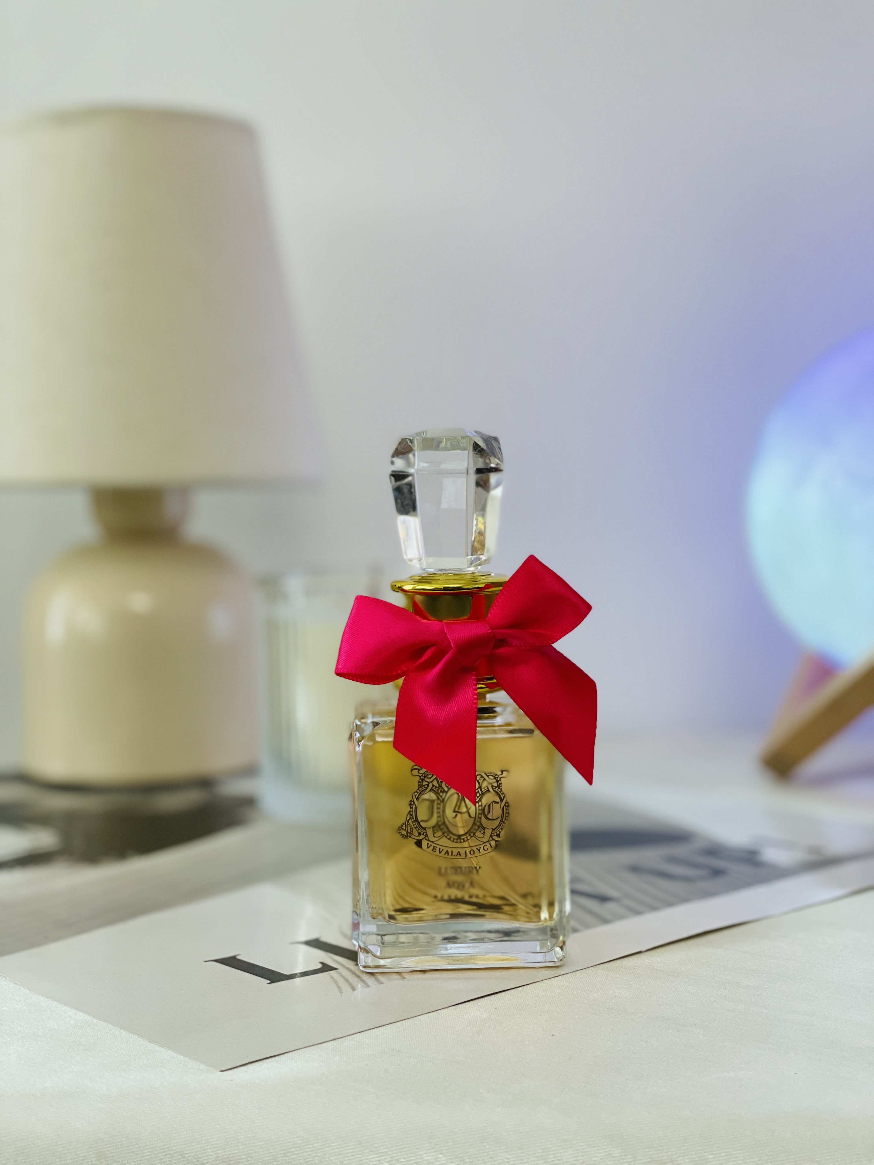 عطر زنانه ویوالا جویسی برند آکوا لاکچری