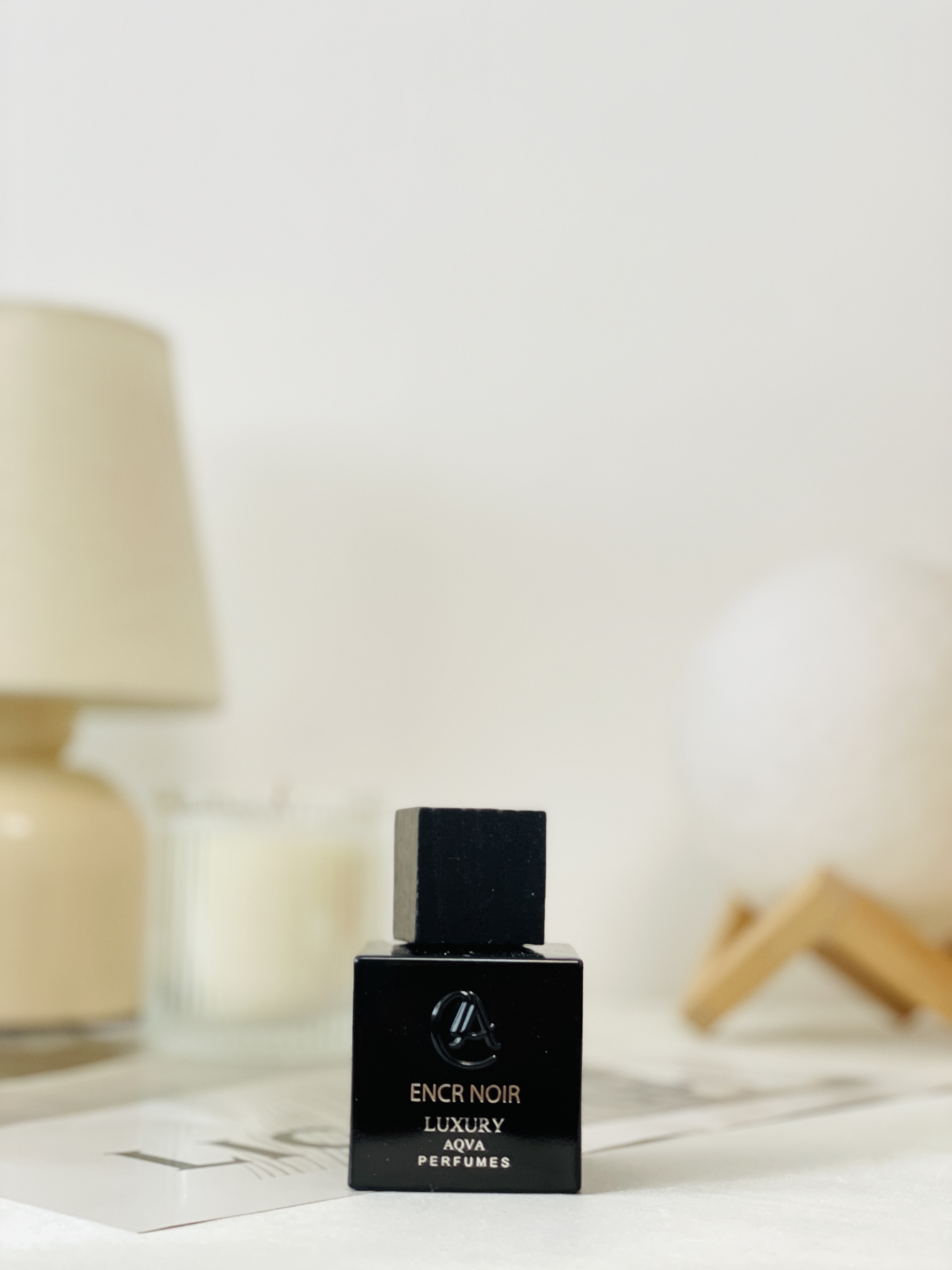 عطر مردانه لالیک انکر نویر شرکت آکوا لاکچری