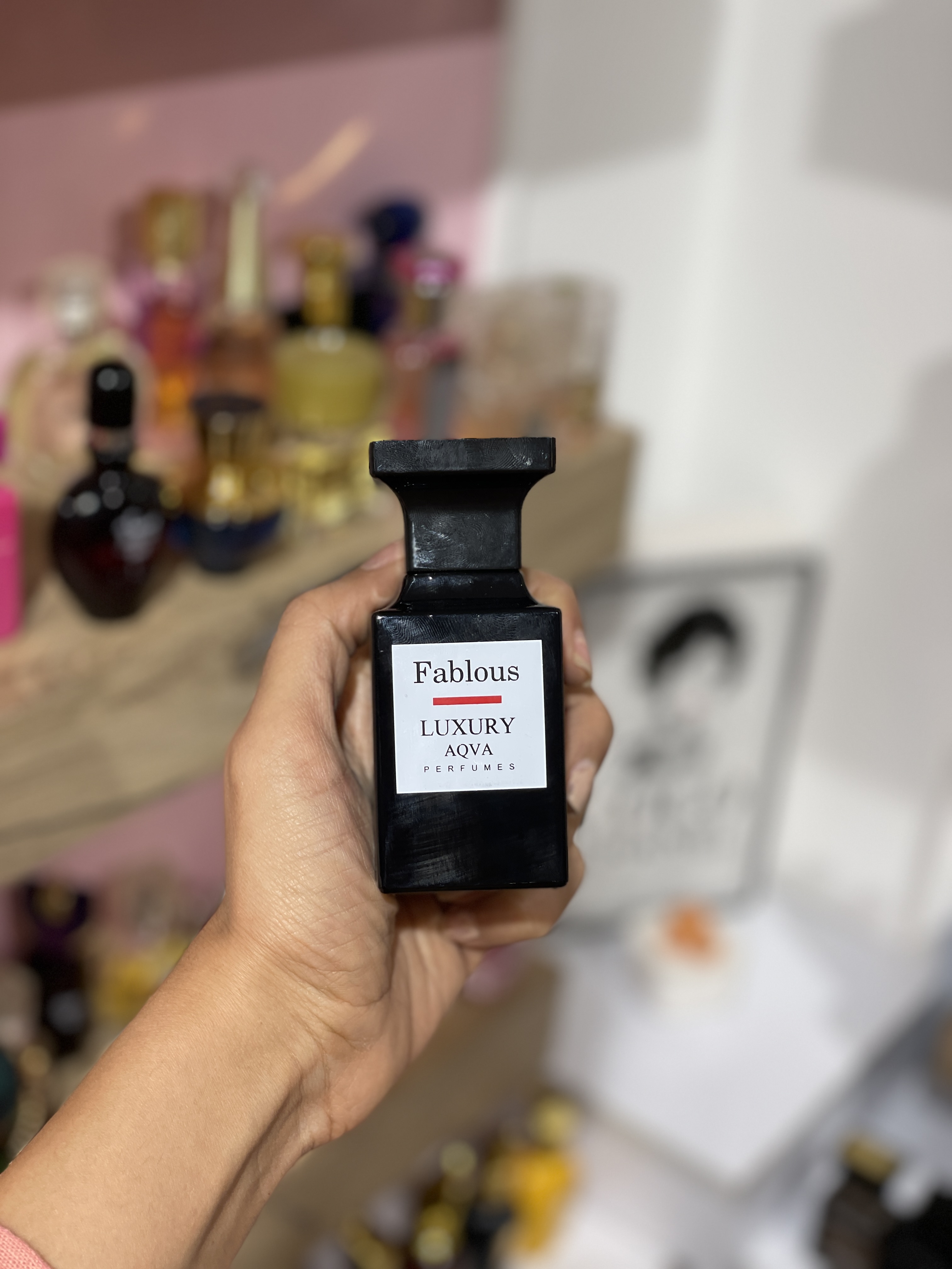 عطر زنانه مردانه تامفورد فابیولس برند آکوا لاکچری