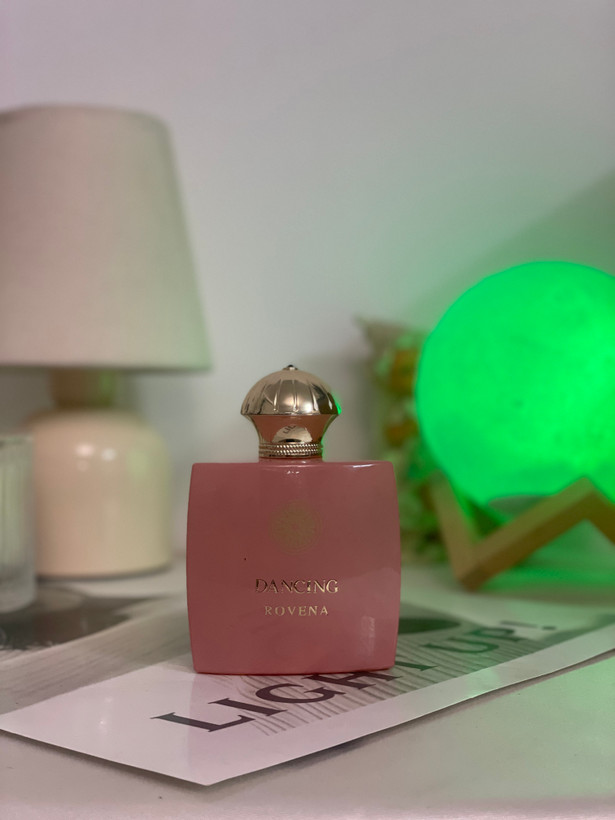 عطر ادکلن زنانه آمواج گایدنس ۱۰۰ میل روونا