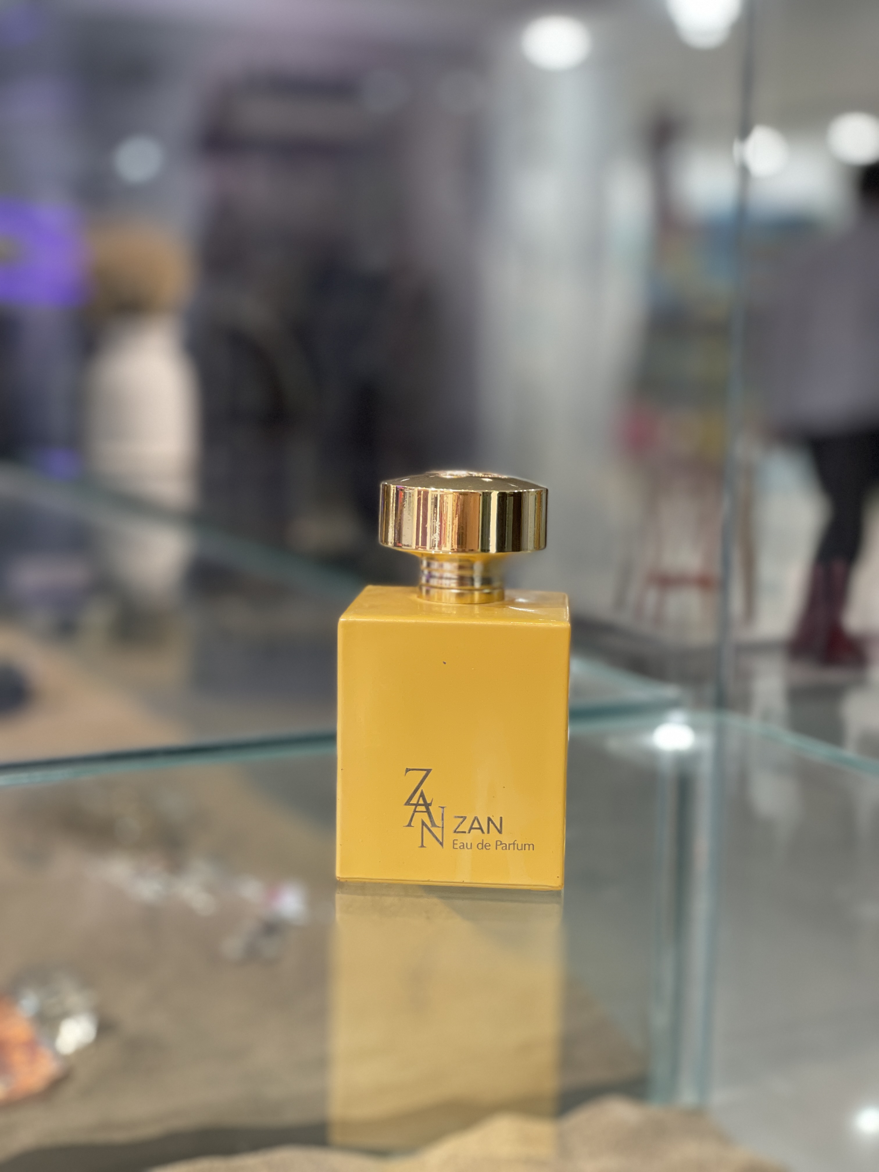 عطر ادکلن زنانه شسیدو زن ۱۰۰ میل فرگرانس