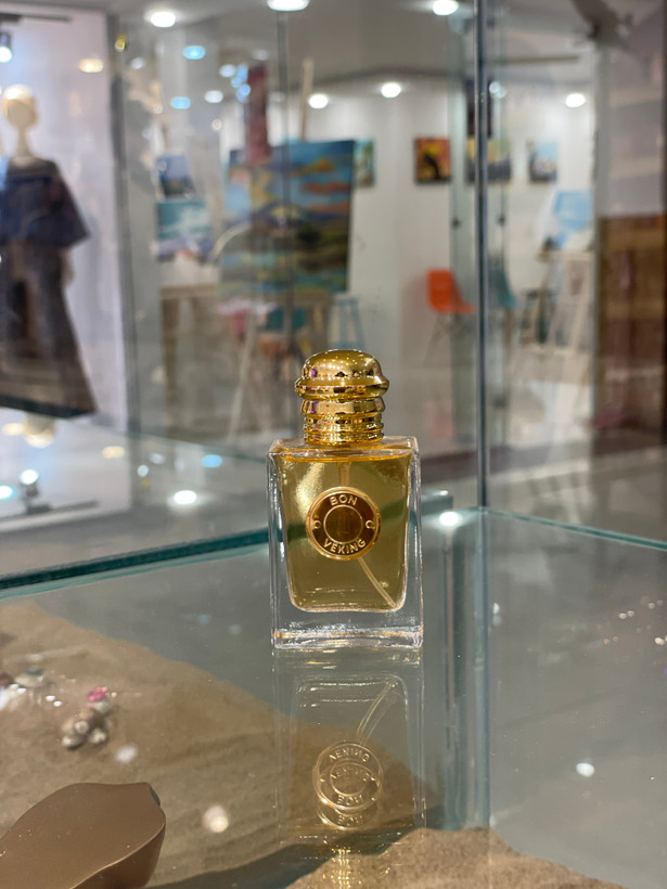 عطر ادکلن زنانه باربری گادس ۲۵ میل