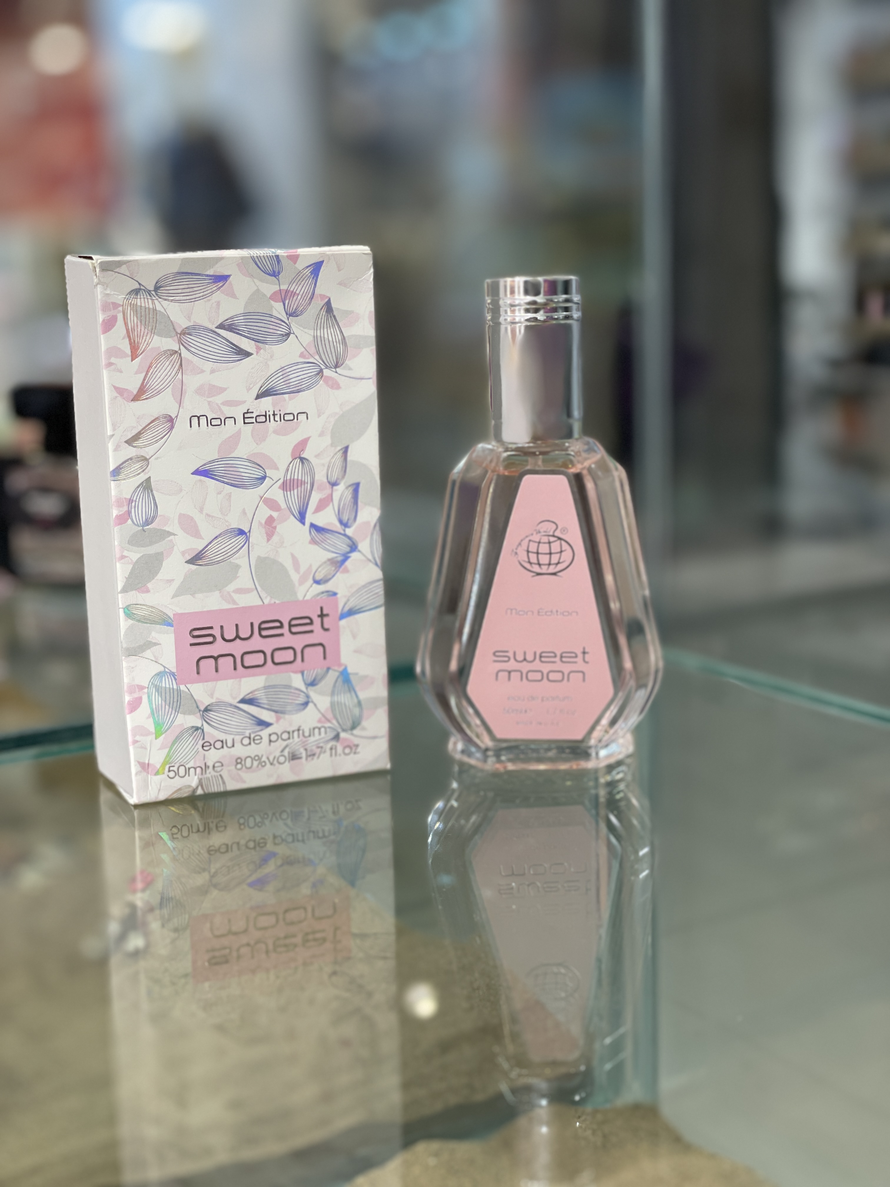 عطر ادکلن مون پاریس زنانه ۵۰ میل فرگرانس