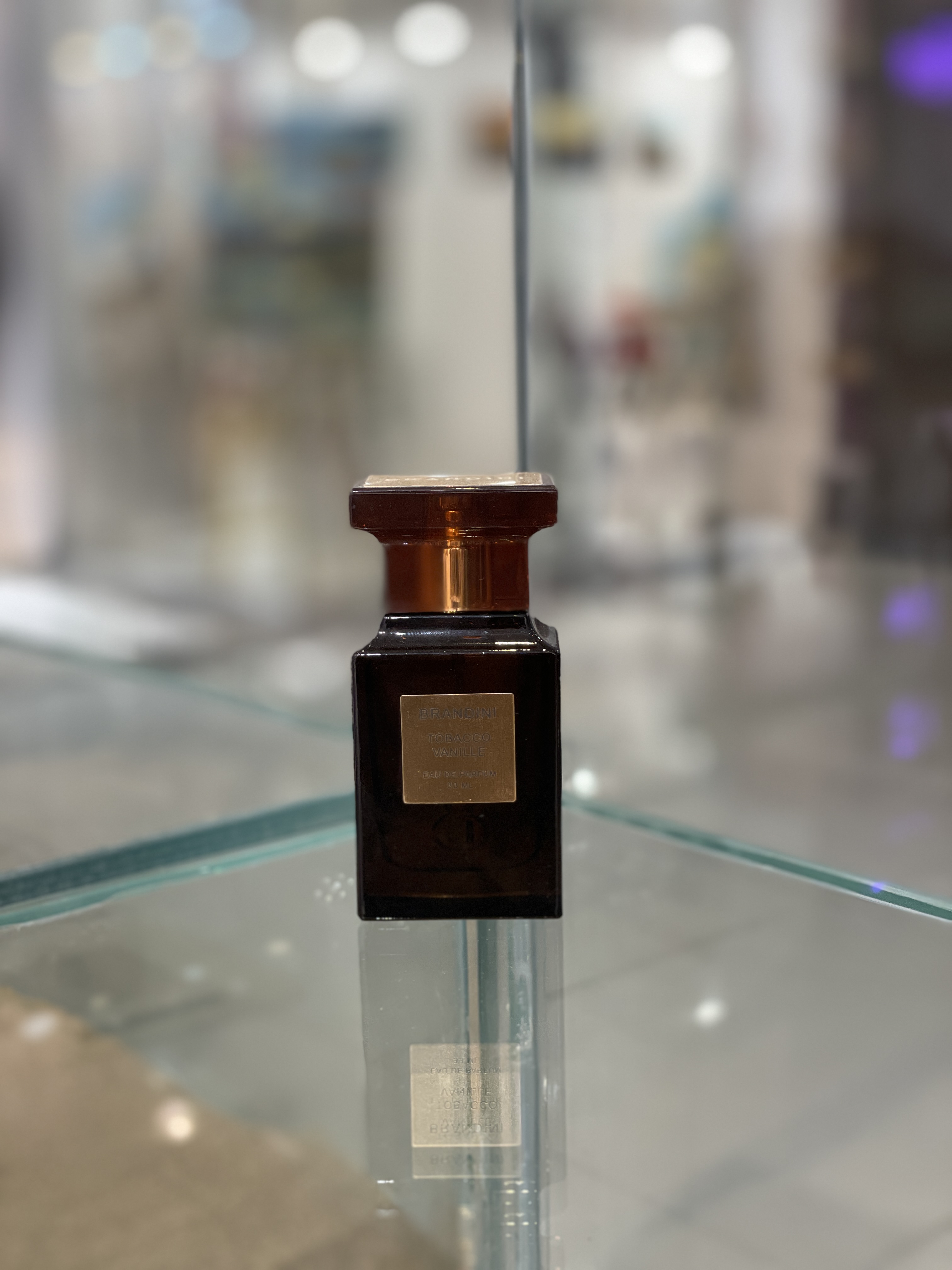 عطر ادکلن تامفورد توباکو وانیل برندینی