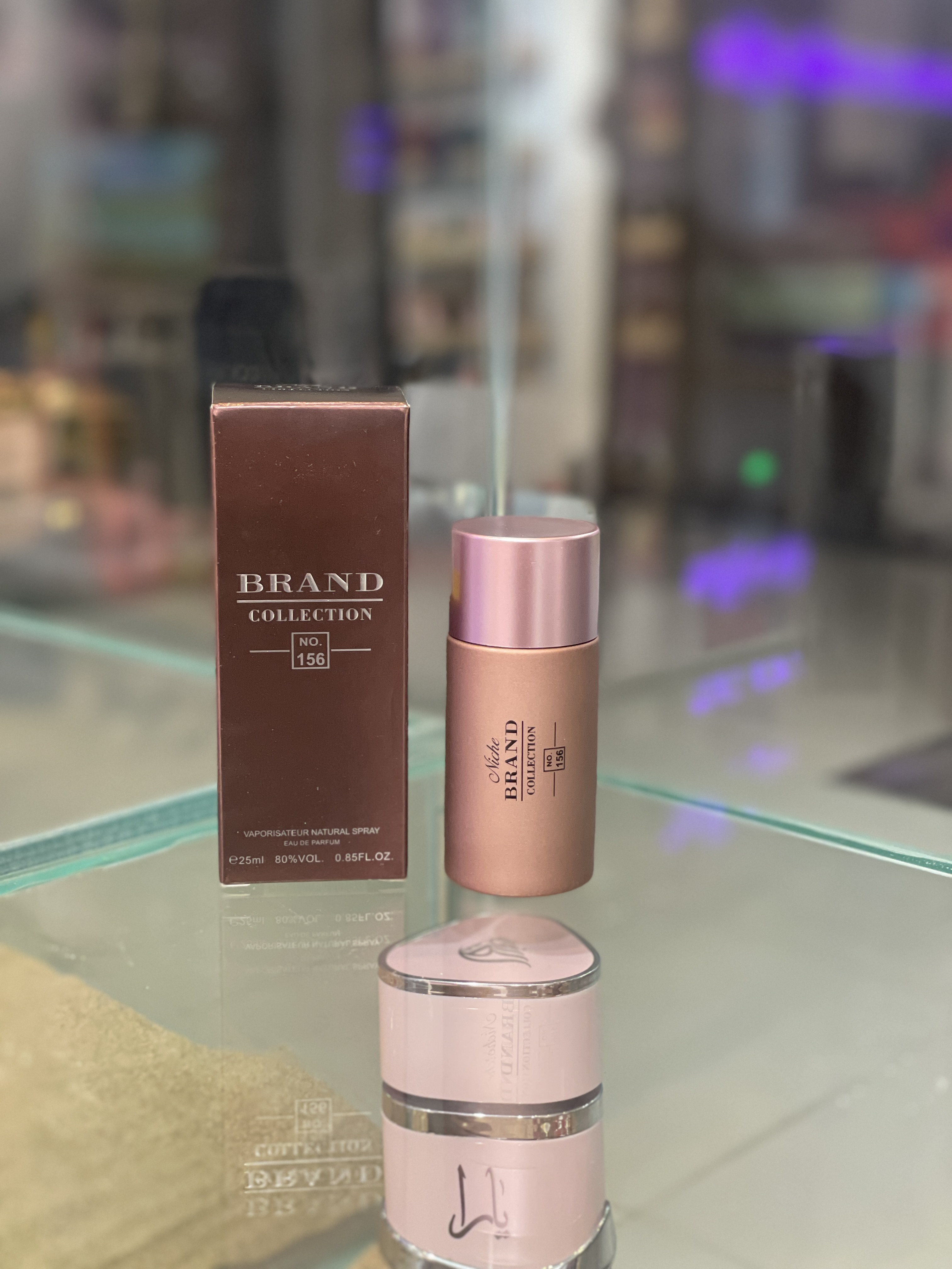 عطر و ادکلن کارولینا هررا ۲۱۲ سکسی مردانه برند کالکشن کد ۱۵۶